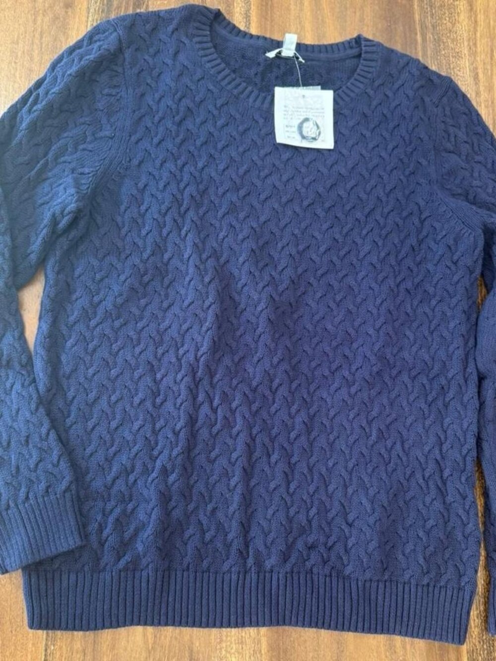 New with Tags Croft and Barrow navy blue cable knit sweater